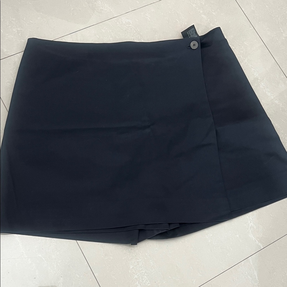 Theory 100 % cotton skort SZ 12